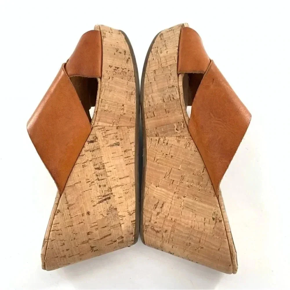 Made in Italy womens sandals size 9 tan leather cork chunky platforms